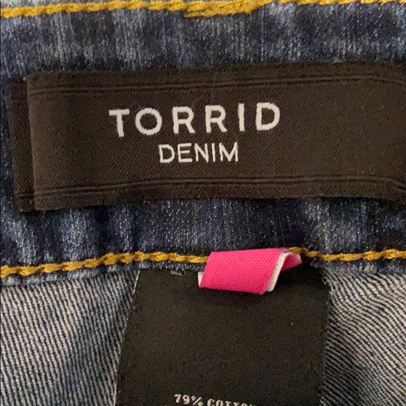 Torrid Denim Skinny Jeans - Picture 2 of 8